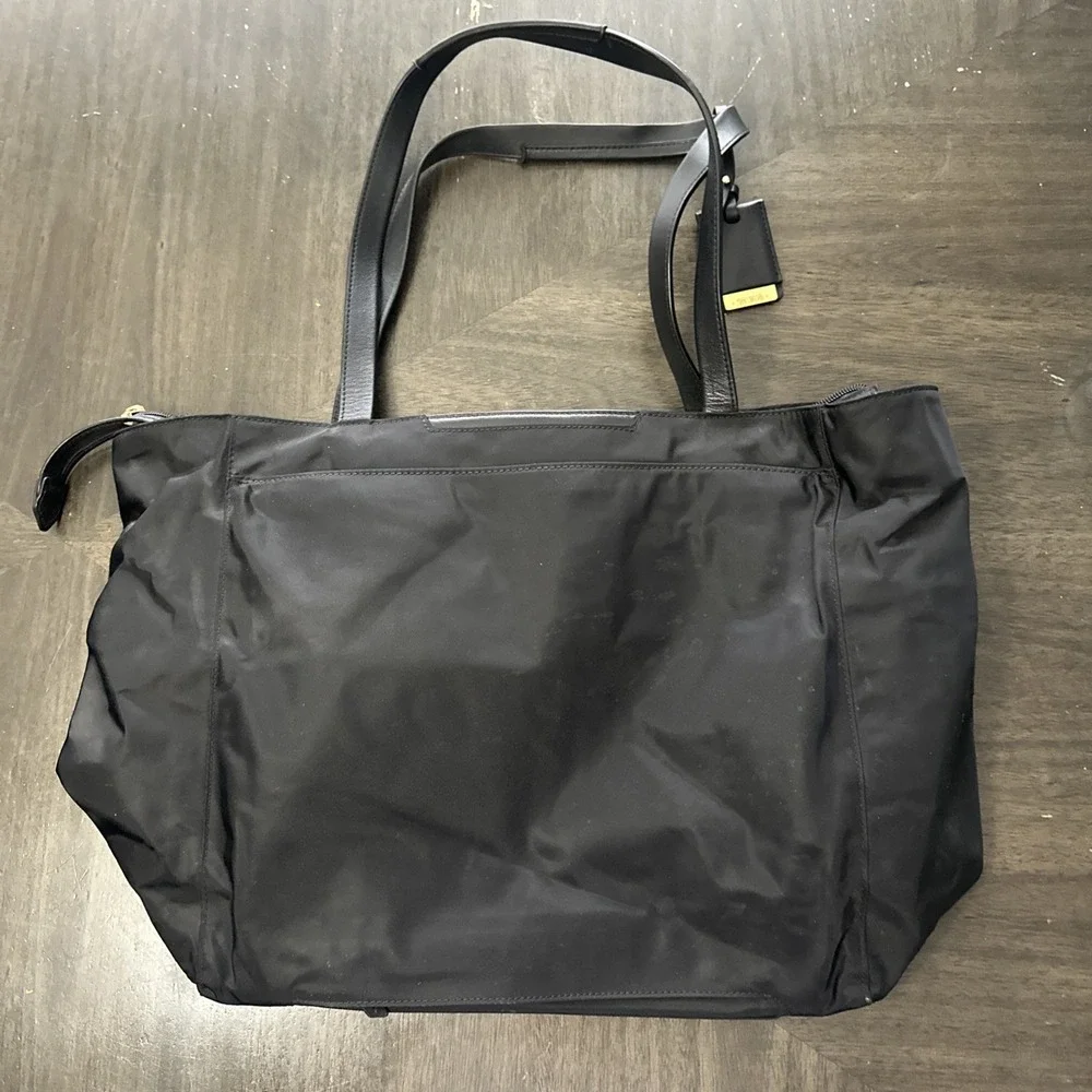 Tumi Voyageur Tote Bag Black Nylon Leather Straps Zip Top